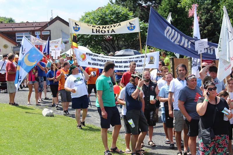 Sraz Lhot a Lehot z Česka a Slovenska ve Lhotce pod Ondřejníkem.