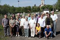 Turističtí veteráni na srazu v Janovicích.