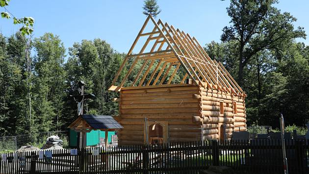 Stavba repliky kostela v Gutech  - V Třinci-Gutech na Frýdecko-Místecku začala 10. července 2020.