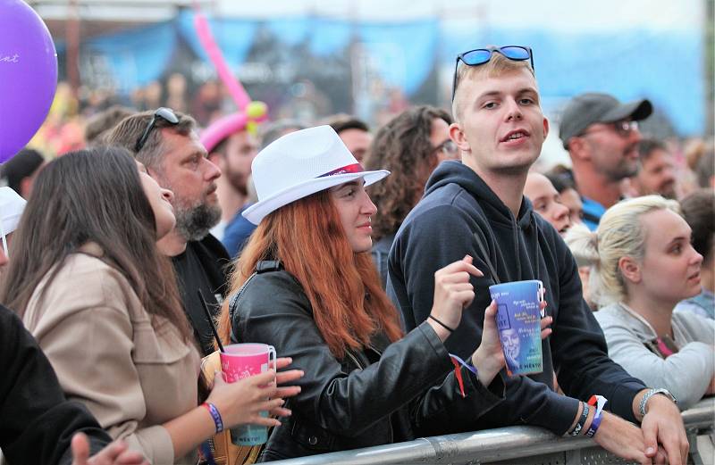 Festival FM City Fest v industriální prostřední bývalých textilních závodů Slezan ve Frýdku-Místku, září 2021.