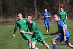 Dobratičtí fotbalisté (v modrých dresech) nadějné dvoubrankové vedení v Datyni nakonec neudrželi. Gól na 2:2 inkasovali v nastaveném čase.