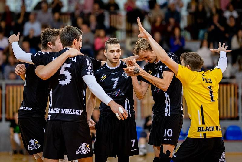 Zápas 3. kola extraligy volejbalistů 9. října 2021 ve Frýdku-Místku Black Volley Beskydy - VK Ostrava 3:2.