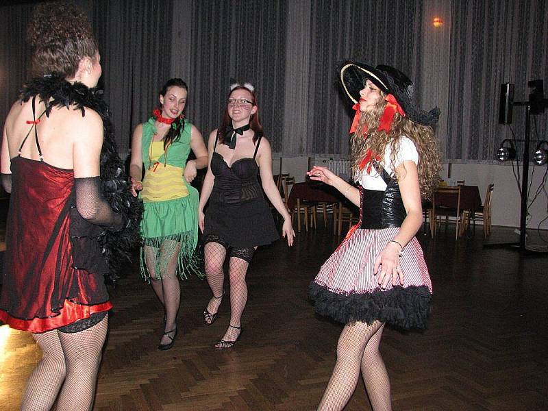 Erotický ples hostil v sobotu Kulturní dům ve Frýdku-Místku.