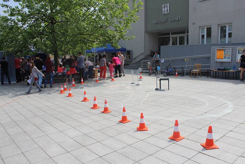 Lidé mohli otestovat své řidičské schopnosti.