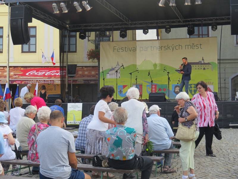 Festival partnerských měst ve Frýdku-Místku. 