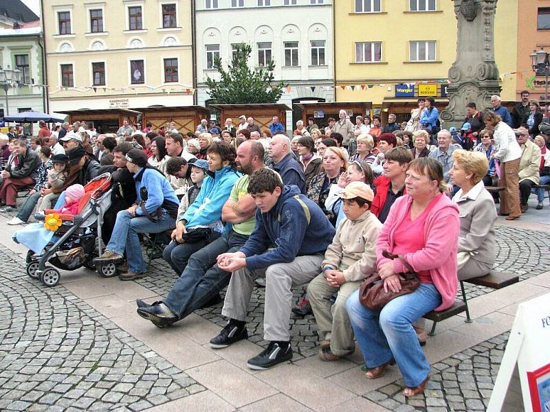 Soubory se v neděli konečně objevily také na náměstí Svobody v Místku.