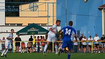 V souboji dvou reprezentačních výběrů fotbalistů do 18 let se nakonec z výhry nad Slovenskem radovali mladí Maďaři 1:0. 