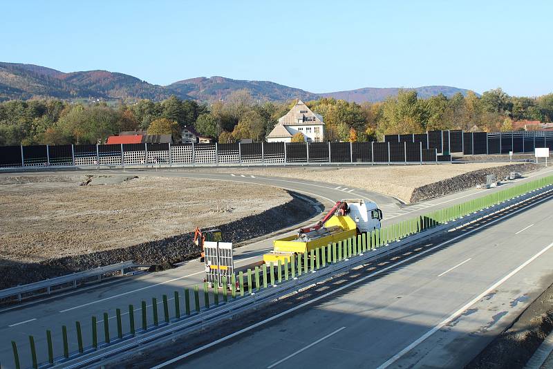 V Třinci byl slavnostně otevřen obchvat v úseku mezi Nebory a Bystřicí.