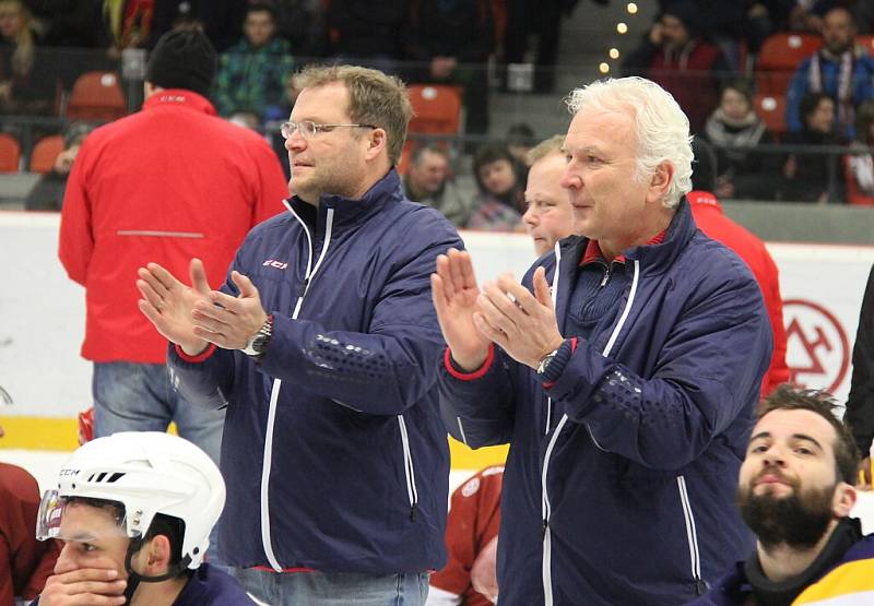 Frýdečtí hokejisté vyhráli ve třetím čtvrtfinálovém utkání doma s Kopřivnicí 4:1 a celou sérii tak ukončili již po třech zápasech. 