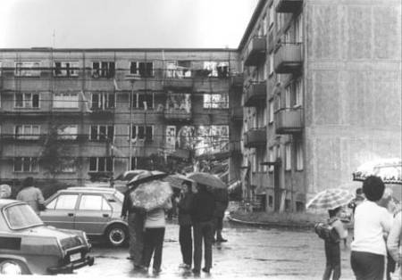 Frýdecko-místecký a třinecký deník | Výbuch domu v Třinci 1984 | fotogalerie