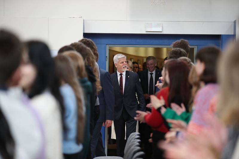 Návštěva prezidenta Petra Pavla gymnázia ve Frýdku-Místku, 28. března 2023.