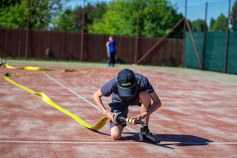 Obec Pazderna na Frýdeckomístecku, 18. května 2022 v obci Pazderná. Děti z hasičského kroužku.