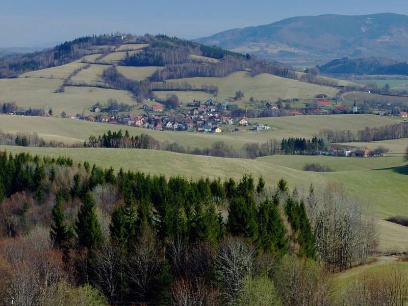 Pohled na Metylovice od Králové Hory. 