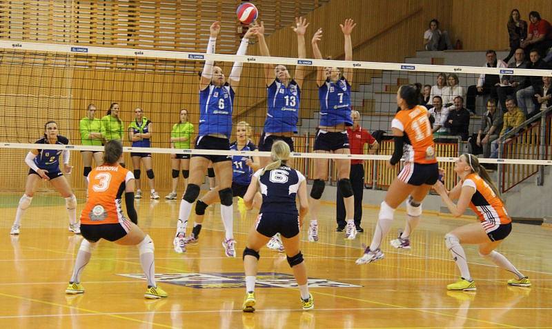Volejbalistky Frýdku-Místku narazily v letošním čtvrtfinále nejvyšší soutěže na silný tým SK UP Olomouc.