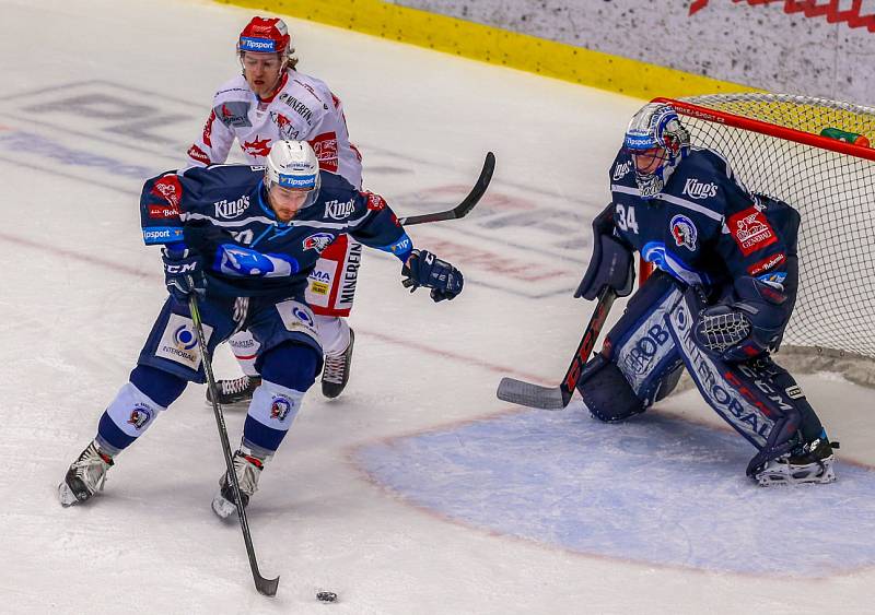 Třinec jde do finále, Plzeň (v modrém) končí třetí.