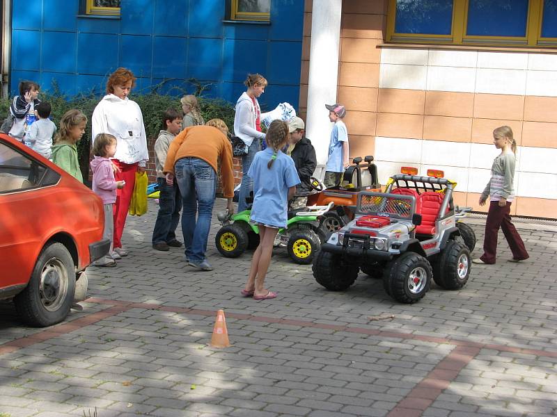 Prázdniny v 3nci definitivně ukončila víkendová akce Záření. 