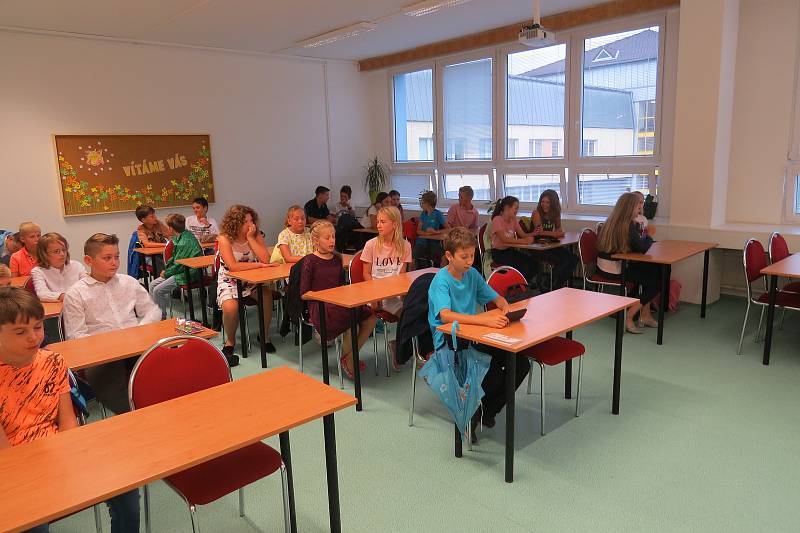 První třída osmiletého gymnázia se nově otevřela v Gymnáziu a Střední odborné škole v Cihelní ulici ve Frýdku-Místku.
