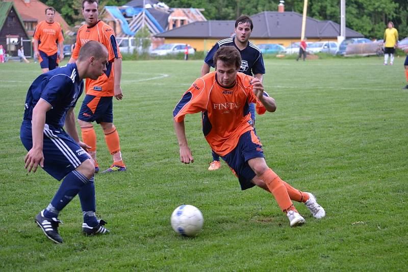 Fotbalisté Lučiny si proti Mostům s chutí zastříleli. 