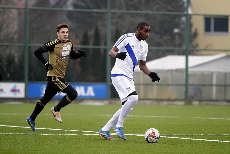 Fotbalisté Frýdku-Místku (v bílém) v utkání Tipsport ligy v Olomouci remizovali se Znojmem 1:1. 