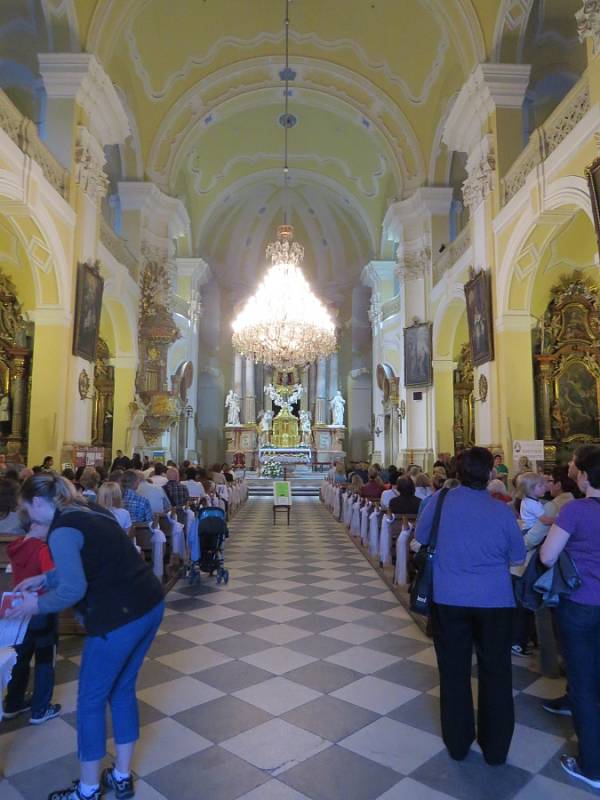 Mezi kostely, které byly v noci otevřené, nechyběla frýdecká Bazilika Navštívení Panny Marie ani sviadnovský kostel sv. Jana Nepomuckého.