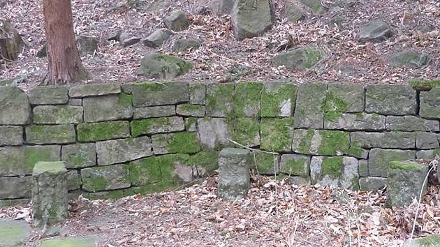 Kamenná zeď v Ostravici nalezená loni. 