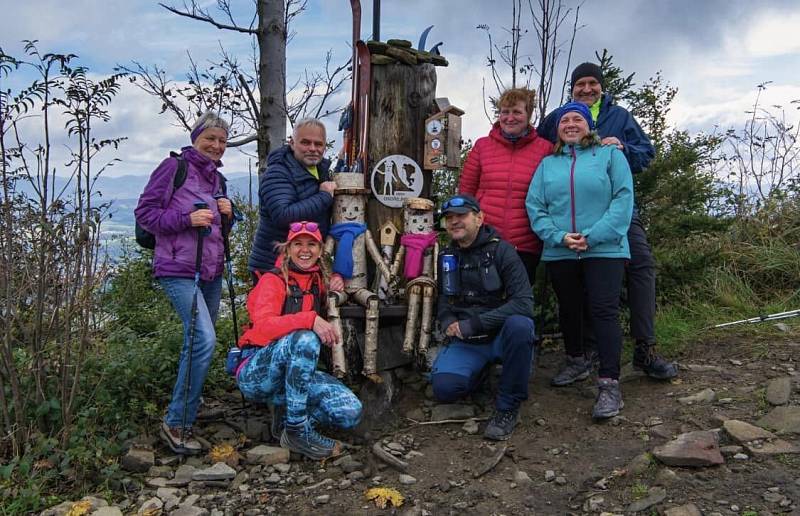 Strážci vrcholu Ondřejník - Ondra a Hanička - oslavili první rok ve výšce 964 m n. m.