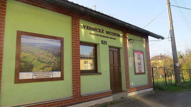 Budova bývalé hasičárny v Hrádku – současné muzeum.