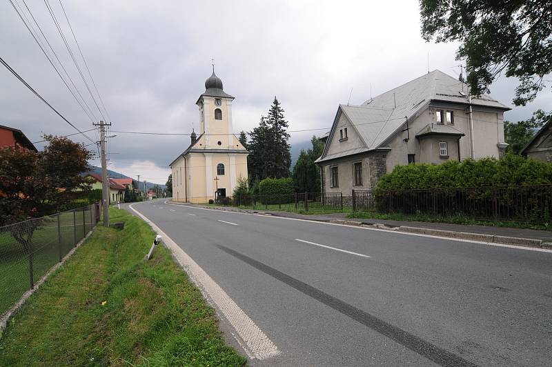 Kostel Nejsvětější Trojice v Ostravici.