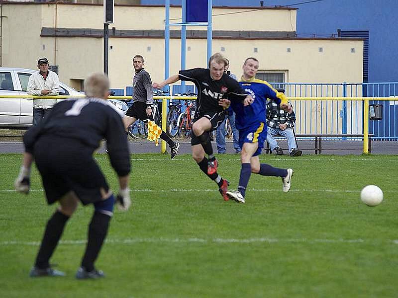 V sobotu 3. října se SK Brušperk na domácím hřišti utkal v mistrovském zápase 1. A třídy, skupiny B s Dolní Lutyní. Po bezbrankovém poločase zvítězili domácí v poměru 2:1, i když neproměnili pokutový kop.