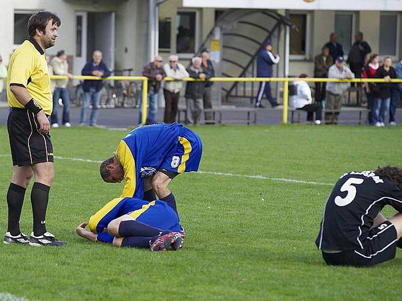 V sobotu 3. října se SK Brušperk na domácím hřišti utkal v mistrovském zápase 1. A třídy, skupiny B s Dolní Lutyní. Po bezbrankovém poločase zvítězili domácí v poměru 2:1, i když neproměnili pokutový kop.