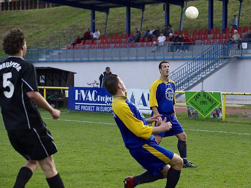 V sobotu 3. října se SK Brušperk na domácím hřišti utkal v mistrovském zápase 1. A třídy, skupiny B s Dolní Lutyní. Po bezbrankovém poločase zvítězili domácí v poměru 2:1, i když neproměnili pokutový kop.