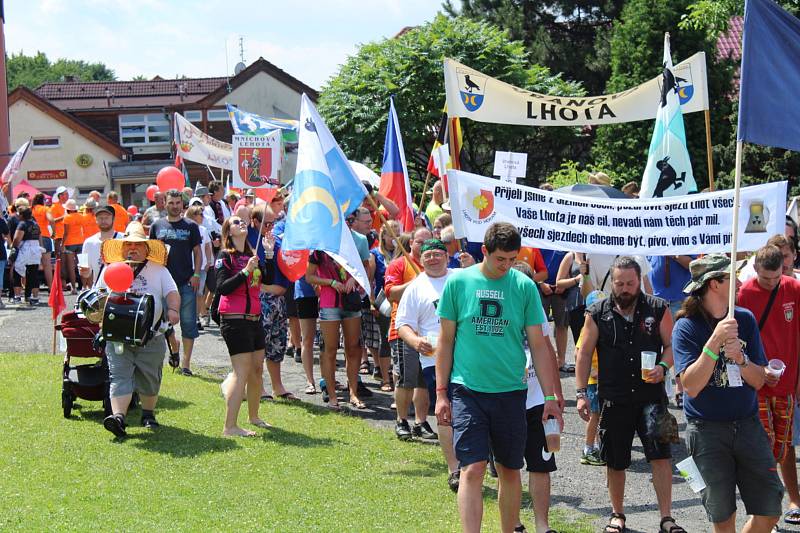 Sraz Lhot a Lehot z Česka a Slovenska ve Lhotce pod Ondřejníkem.