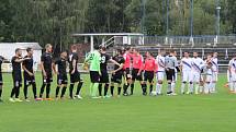 Druholigoví fotbalisté Frýdku-Místku poprvé v domácím prostředí nebodovali, když prohráli s Viktorií Žižkov 1:2. 