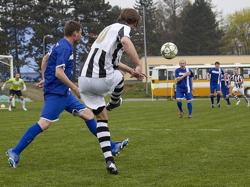 Už sedm bodů nastřádali na jaře v krajském přeboru zachraňující se fotbalisté Brušperku. A po sobotní domácí výhře nad Polankou 2:1 už nejsou v tabulce poslední.