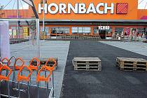 Ve středu otevírá nový hobbymarket Hornbach. Vyrostl během deseti měsíců v Ostravě-Vítkovicích. 