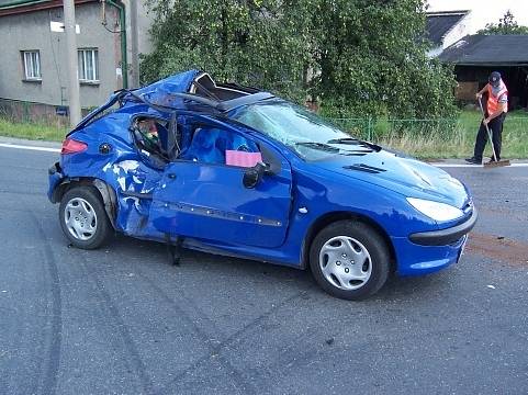 Peugeot 206 po nehodě.