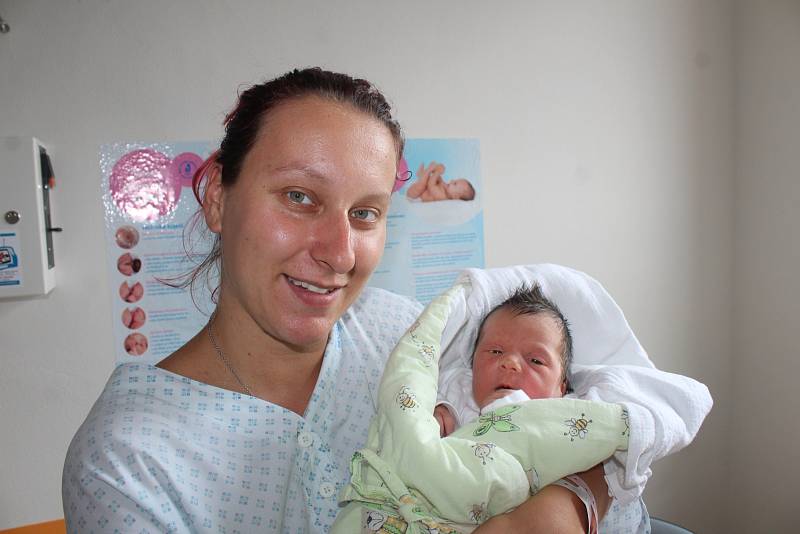 Mamince Adrianě Bilecké z Karviné se 6. srpna narodila dcera Melanie Valentová. Po narození miminko vážilo 3900 g a měřilo 48 cm.