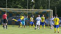 Zápasem mužů SK Stonava posílených o Michala Hubníka a Petera Kišku proti legendám Baníku Ostrava (2:0) vyvrcholily v sobotu 18. června oslavy 90 let tělovýchovy ve Stonavě. Góly dali Libor Žůrek a Petr Samec. Foto: SK Stonava