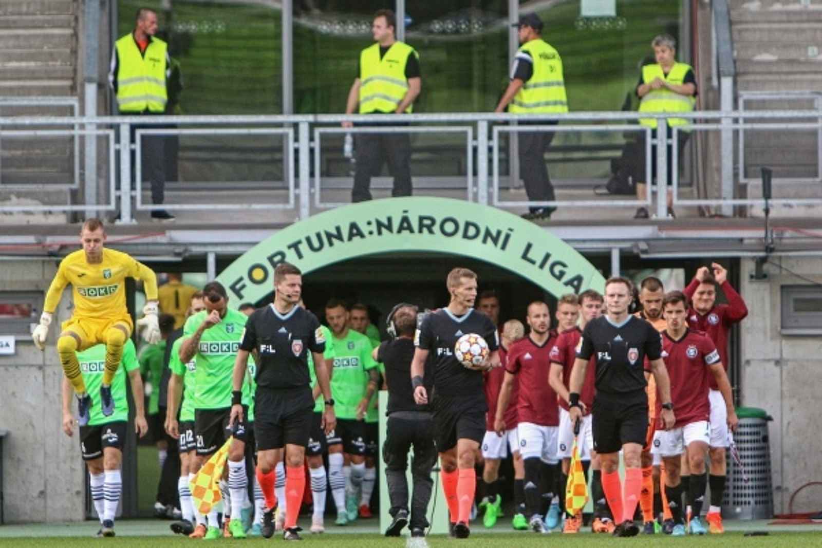 Fotogalerie: MFK Karviná - Sparta Praha B (8. Kolo F:NL, 9. 9. 2022 ...