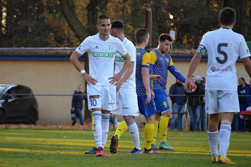 Fotbalisté MFK Karviná B v dohrávce 8. kola divize F vyhráli v sobotu 6. listopadu na hřišti Bosporu Bohumín 2:0.