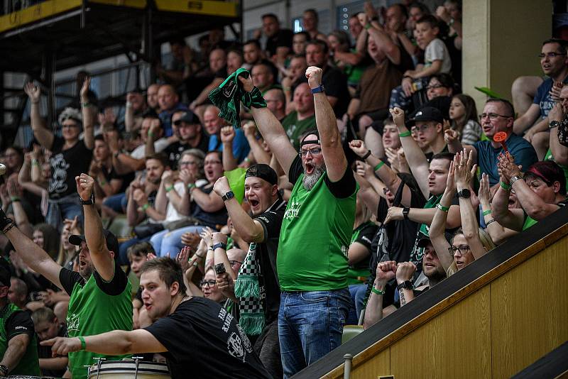 Finále play off házenkářské extraligy mužů - 1. zápas: Karviná - Talent tým Plzeňského kraje, 14. května 2022, Karviná. Fanoušci.