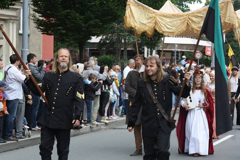 Květinové korzo slavnosti Havířov v květech 2015. 