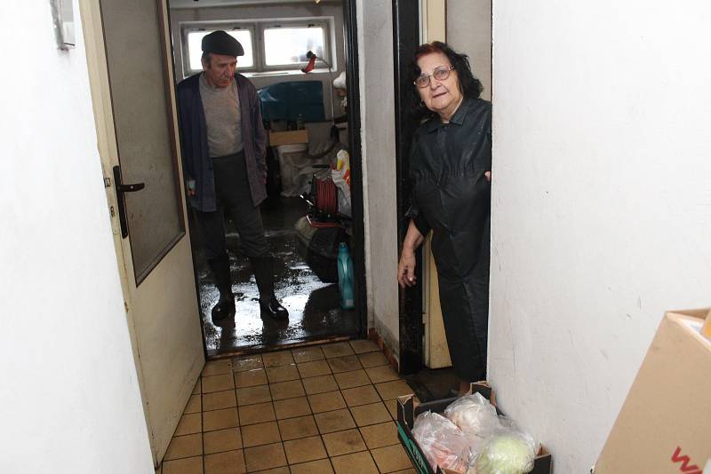 Déšť vyplavil sklep rodinného domu manželům Konopkovým z Horní Suché.
