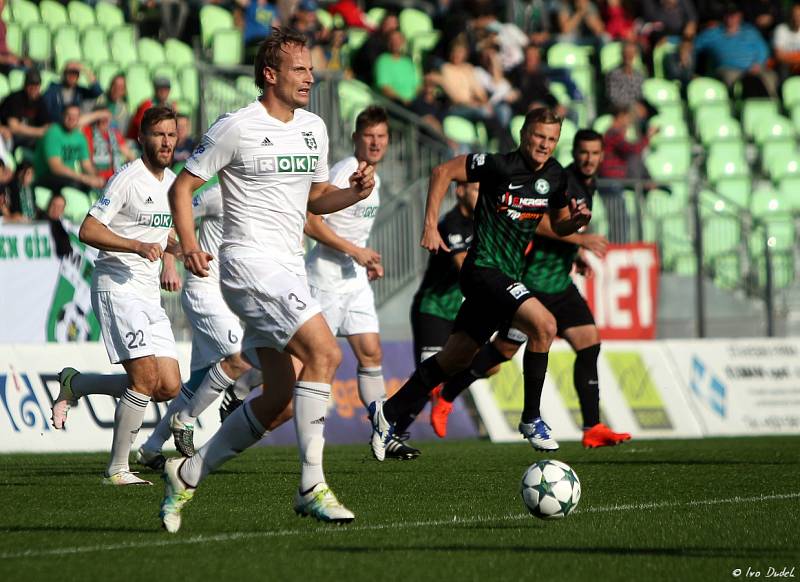 Z ligového utkání Karviná - Příbram 2:0.