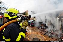 Zásah hasičů u požáru rodinného domu v Rychvaldě. 