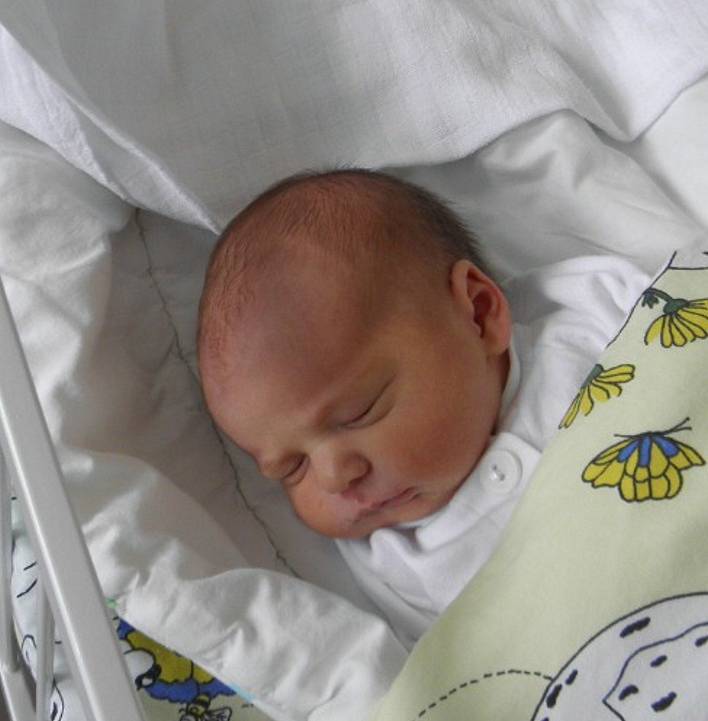 Matyášek se narodil 17. března paní Nikole Vajdové z Českého Těšína. Po porodu chlapeček vážil 2870 g a měřil 47 cm.