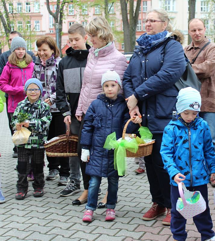 Svěcení velikonočních pokrmů v Českém Těšíně.