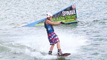 Ve středisku vodního lyžování a wakeboardingu na Těrlické přehradě bylo v sobotu velmi rušno. Vyznavači adrenalinových vodních sportů využili teplé sluneční počasí.