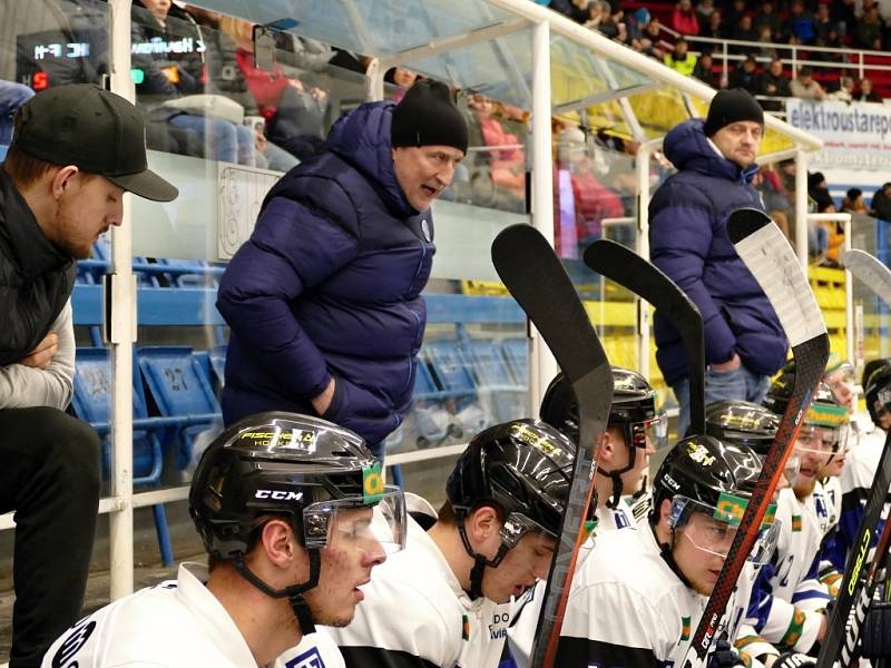 AZ Havířov (v bílém) - HC Frýdek-Místek.