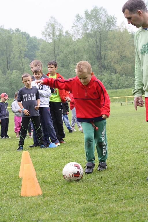 Náborová akce fotbalového klubu ČSAD Havířov. 